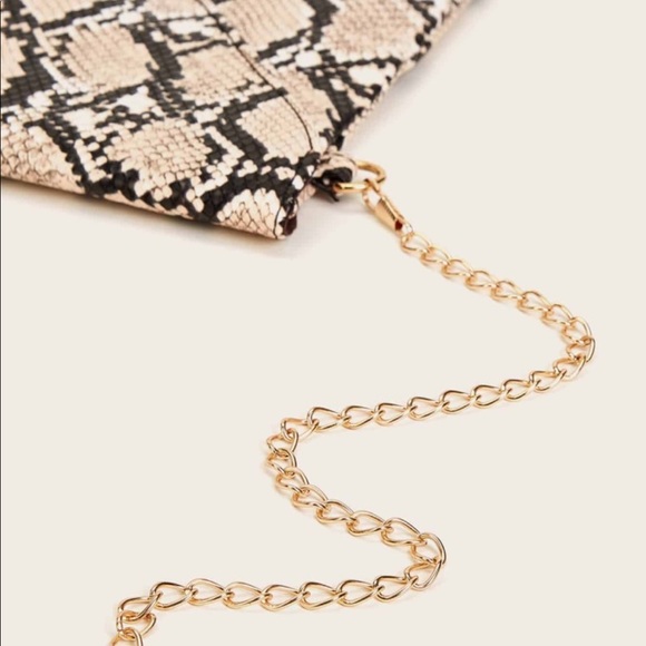 Twist Lock Snakeskin Print Chain Bag - Picture 6 of 6